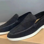 Black / 37